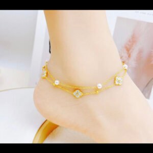 CLOVER ANKLET WHITE AND GOLD